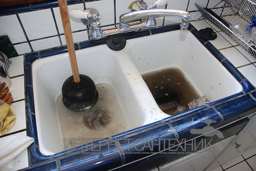 Засорилась раковина в доме твоем? Выручат тебя Джедаи